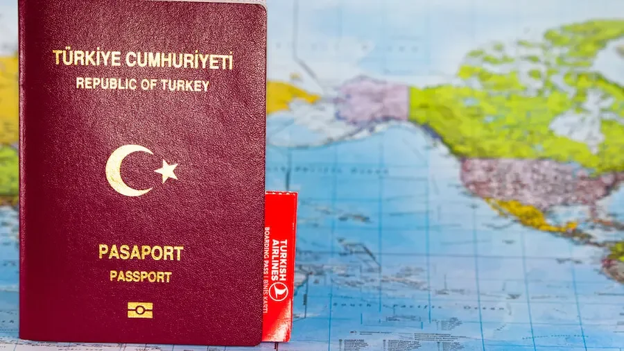 الجنسية التركية عن طريق الاستثمار 2026: الإجراءات القانونية وخيارات الاستثمار